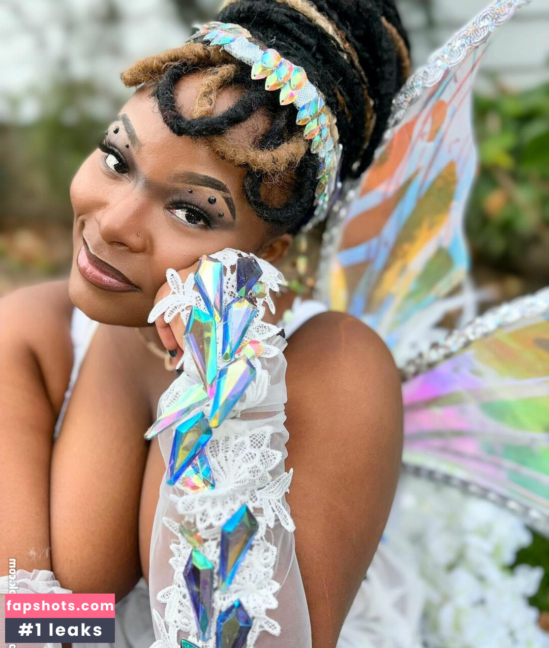 msolurin nude babe gallery