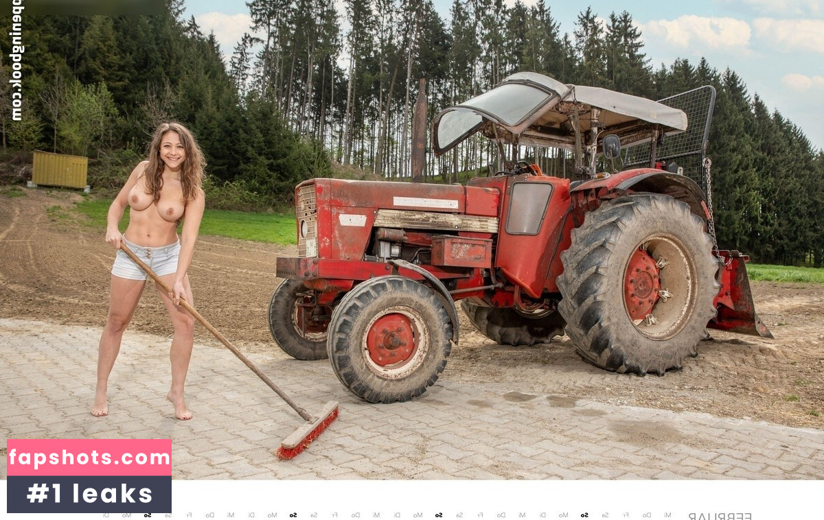 muc.model gallery photo #3