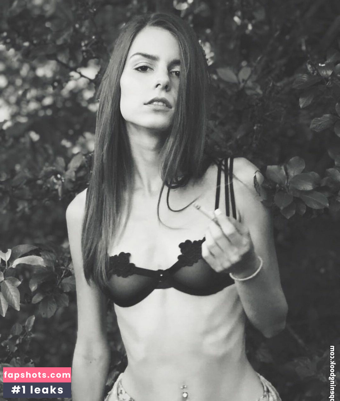 Muriel Melinda gallery photo #52