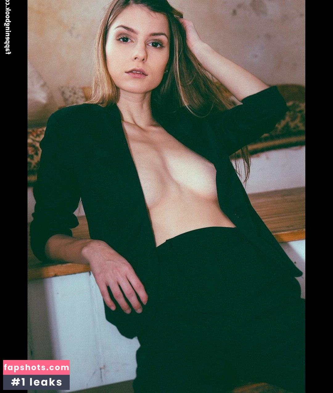 Muriel Melinda gallery photo #66