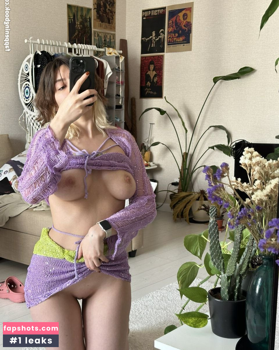 Murmuriel gallery photo #111