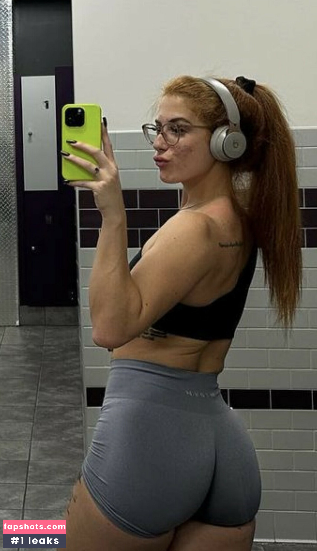 musclemommmmy gallery photo #11