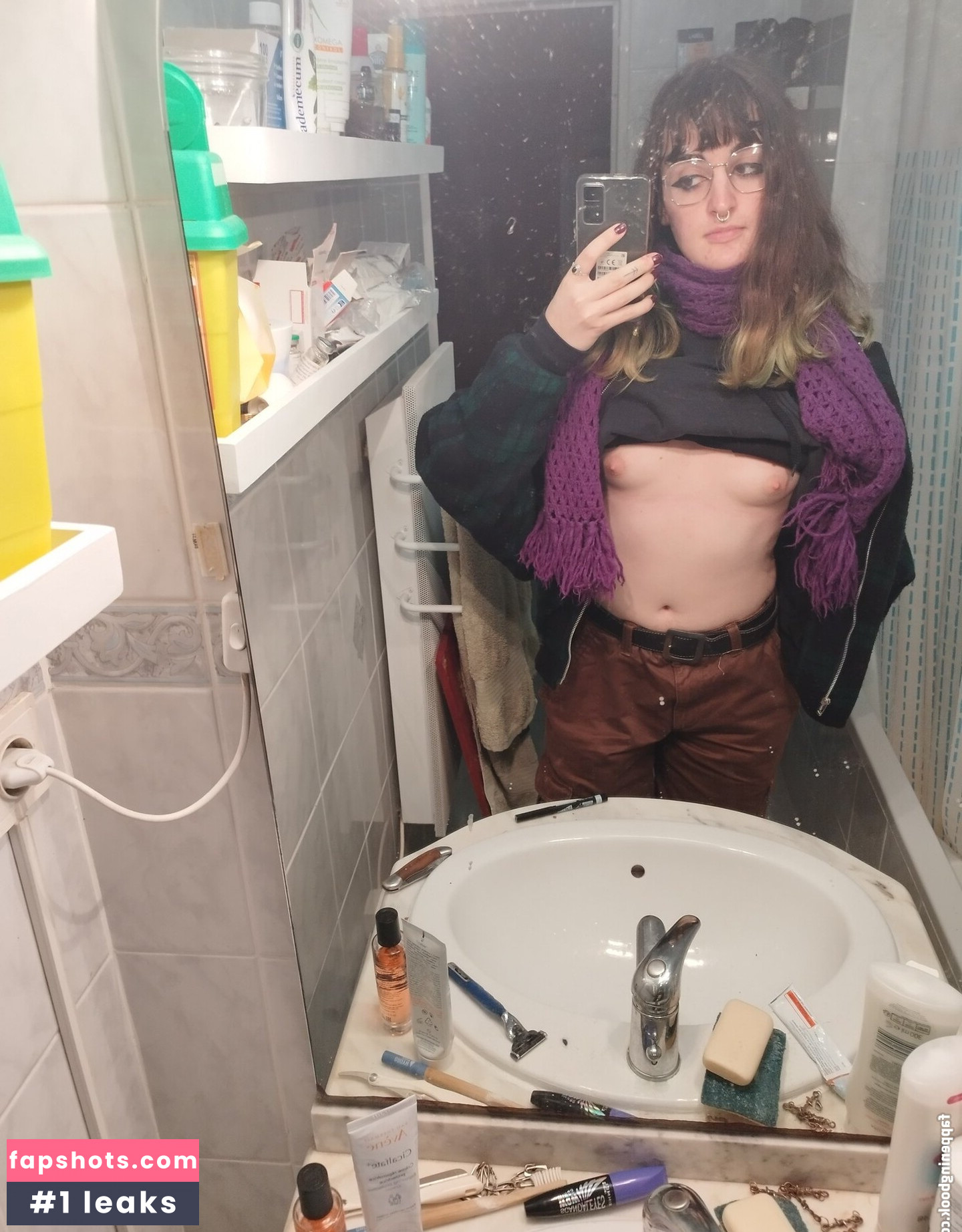 Mushroomie66 nude babe gallery