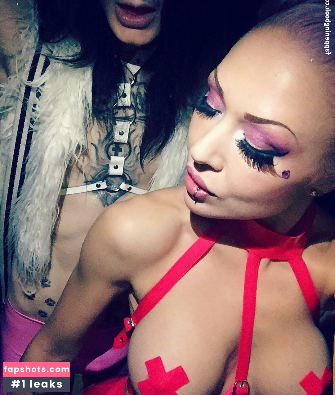 My Little Vronie gallery photo #11