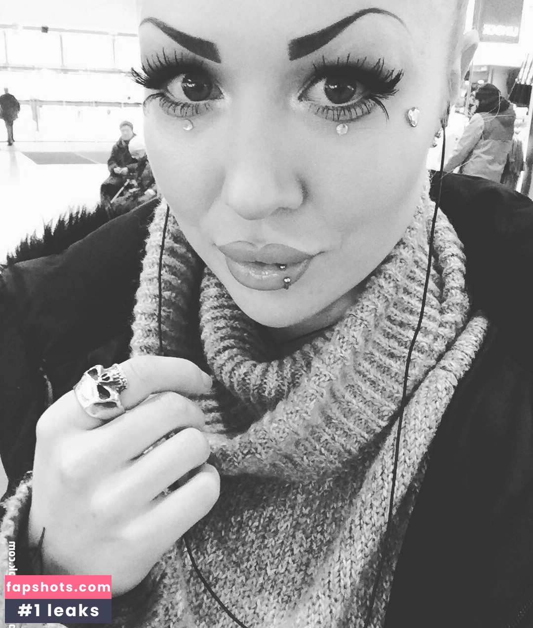 My Little Vronie gallery photo #16