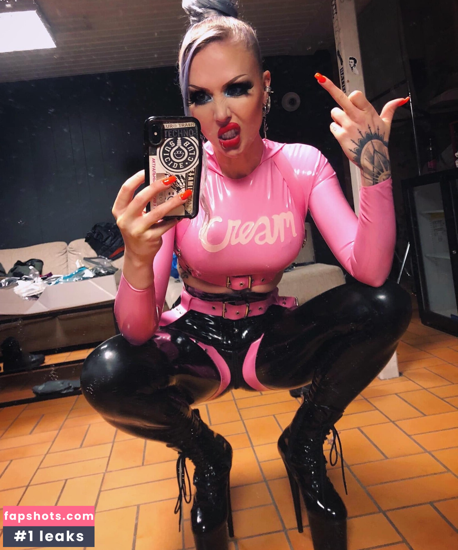 My Little Vronie gallery photo #7