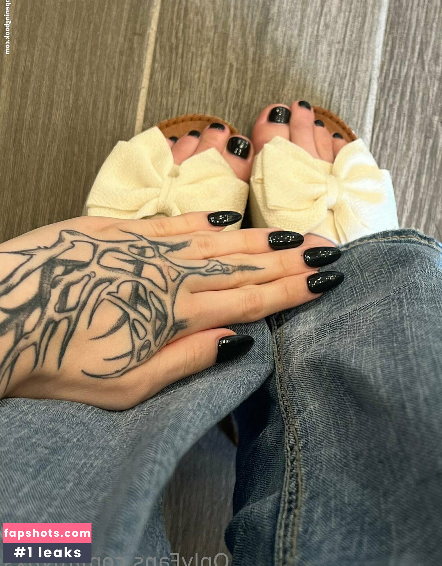 MyaXS gallery photo #15