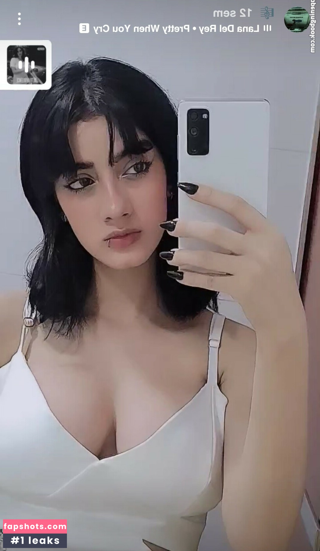 myfakeplasticlover nude babe gallery