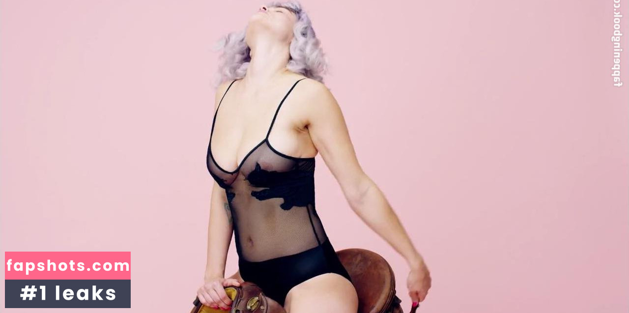 Myla Dalbesio Nahá fotka z úniku fotek pouze pro fanoušky #89 - Fapshots