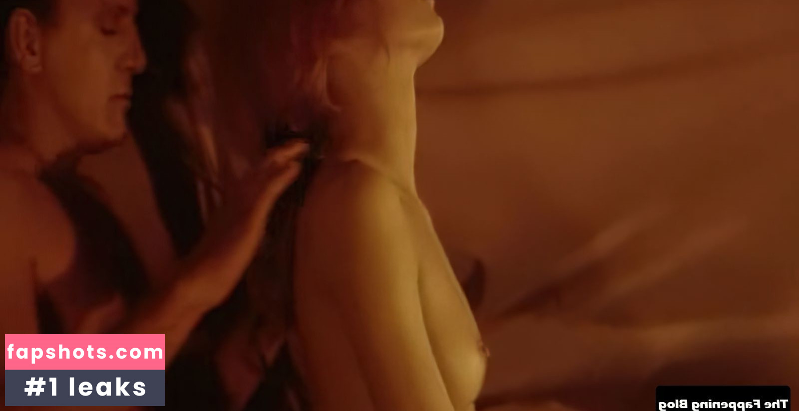 Mylène Farmer gallery photo #21