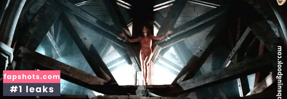 Mylène Farmer gallery photo #53