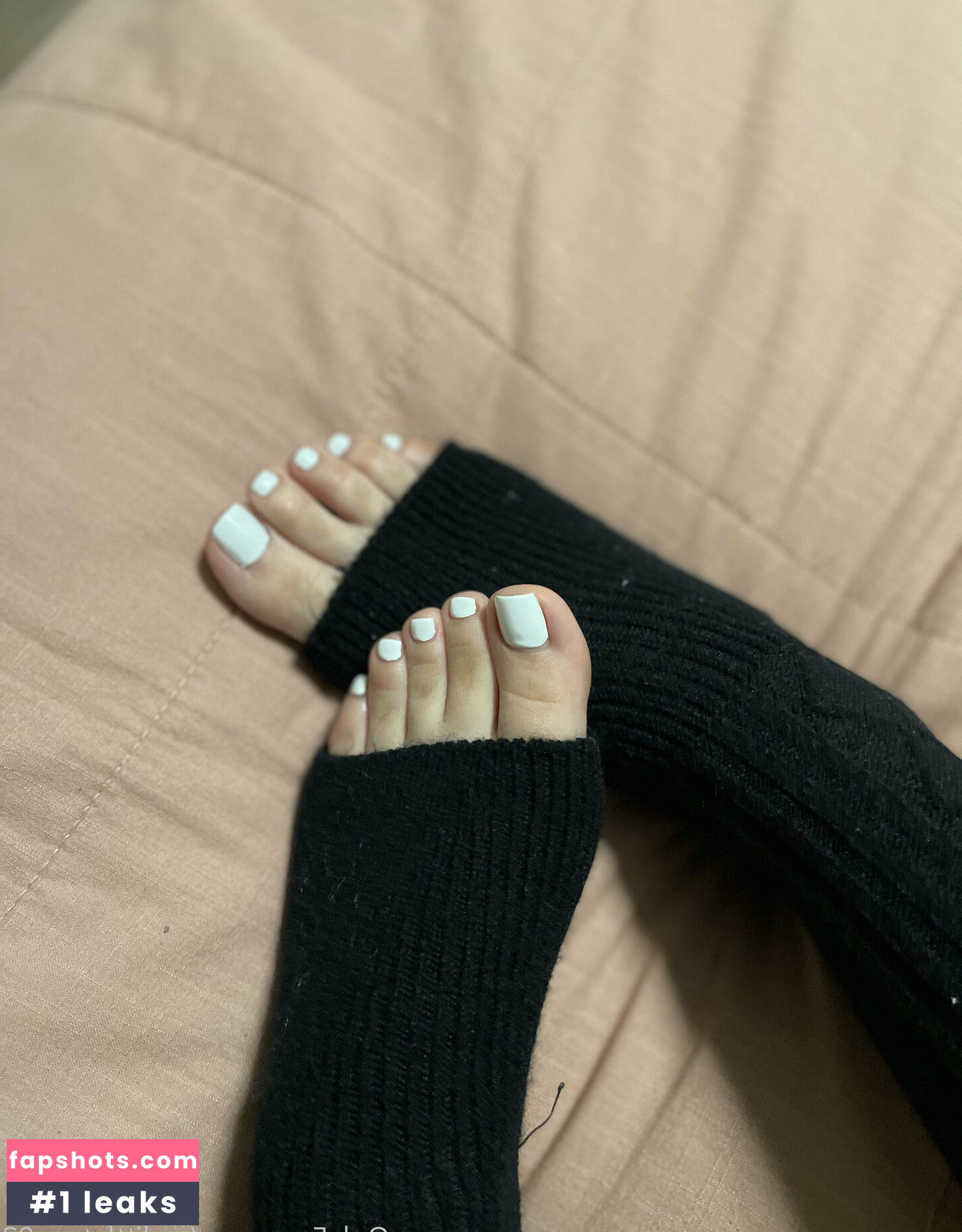 mylittletoes93 gallery photo #7