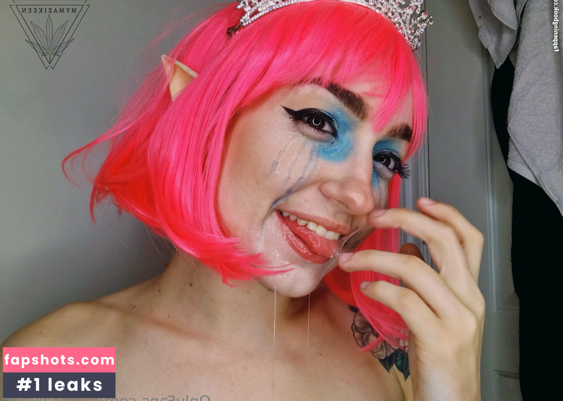 mymazikeen gallery photo #24