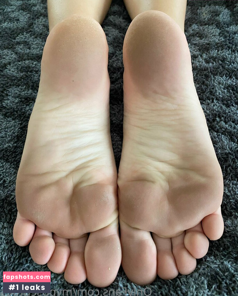 myposedtoes gallery photo #112