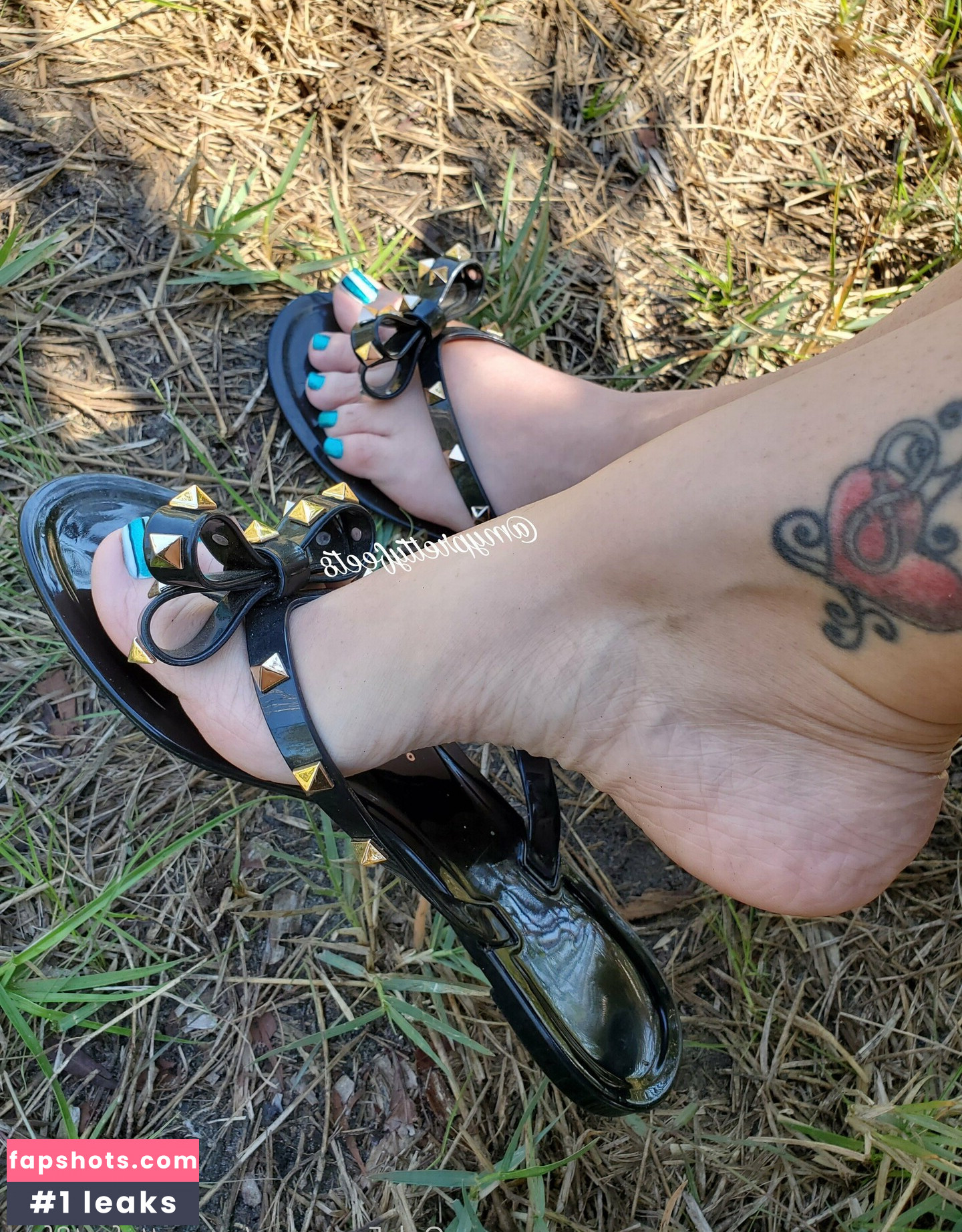 myprettyfeet8free gallery photo #38