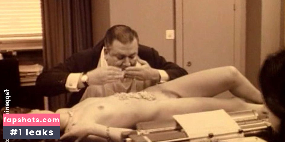 Myriam Mézières gallery photo #22