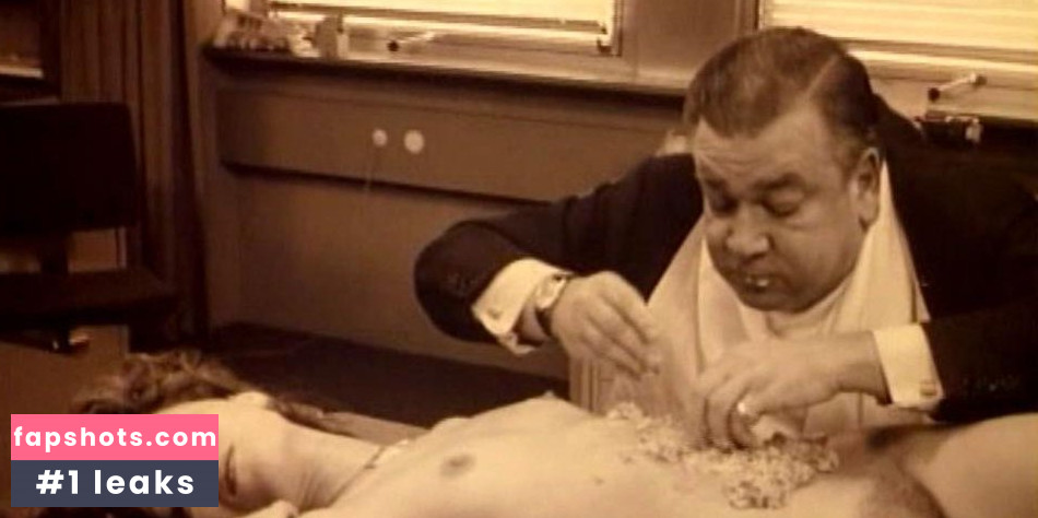 Myriam Mézières gallery photo #25