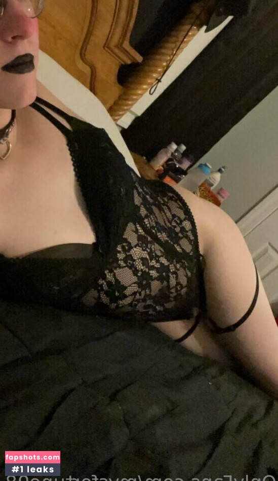 Mysfortune98 gallery photo #4