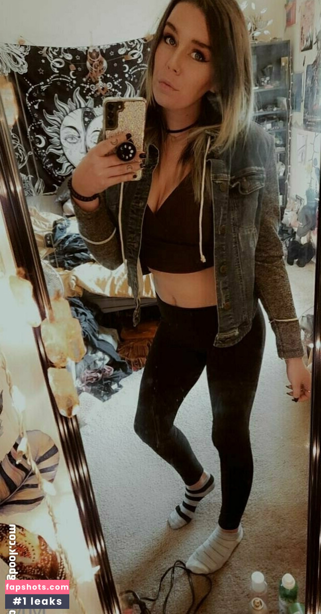 mysteriousmoon nude babe gallery