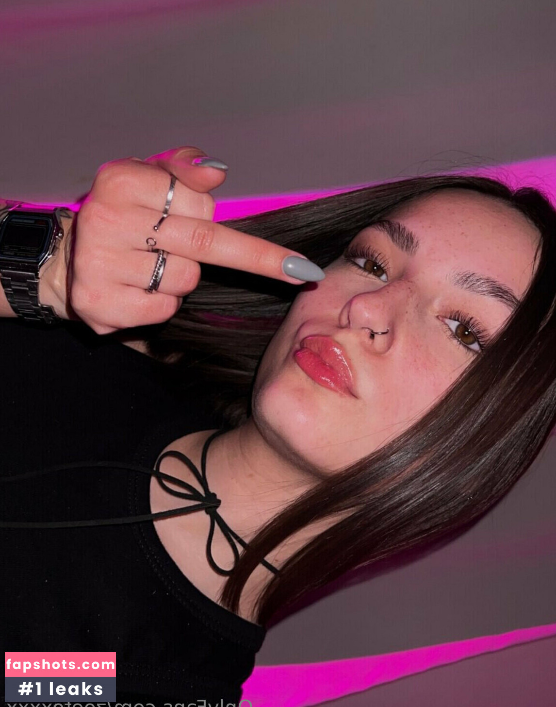 mystic.zoe gallery photo #14