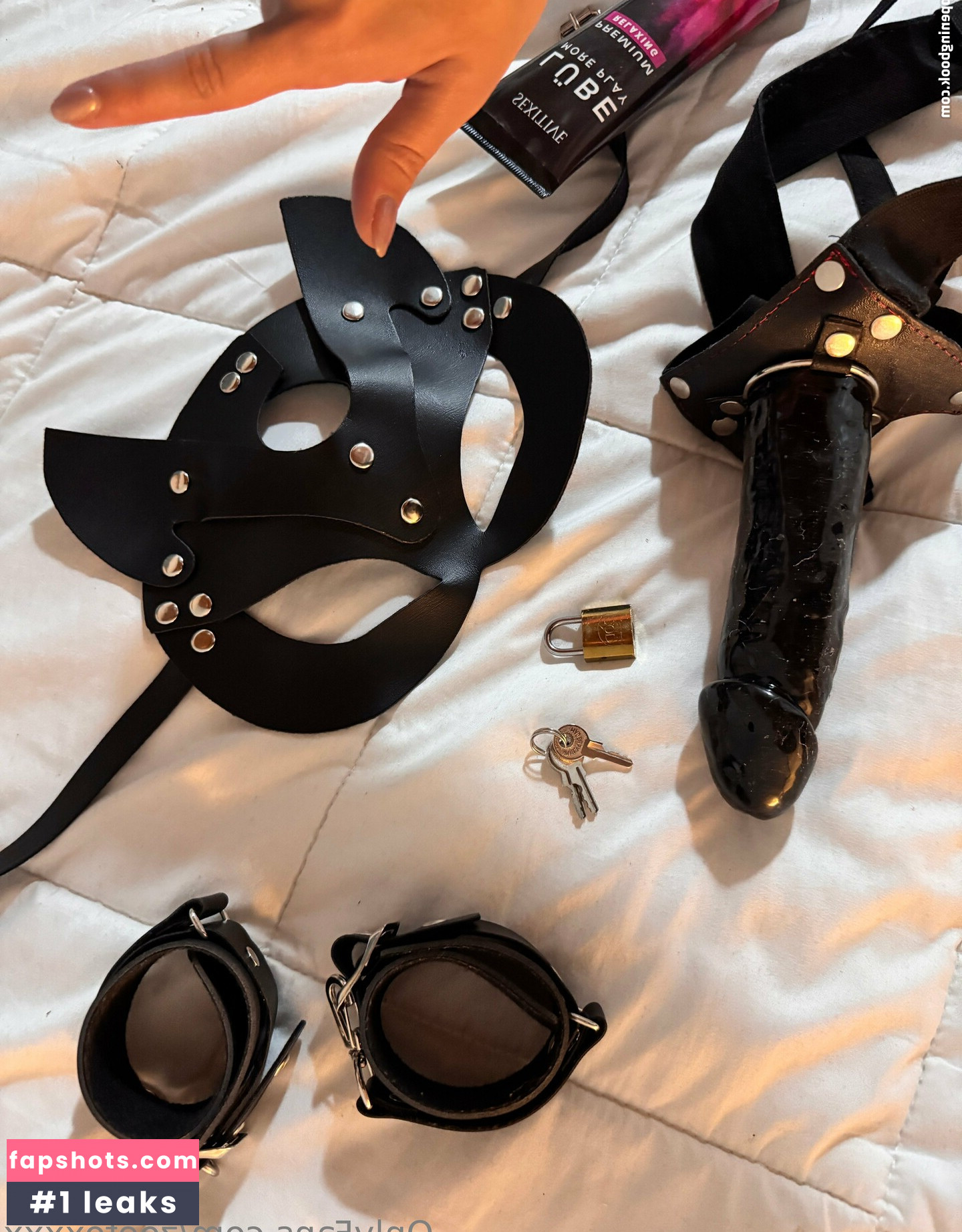 mystic.zoe gallery photo #3