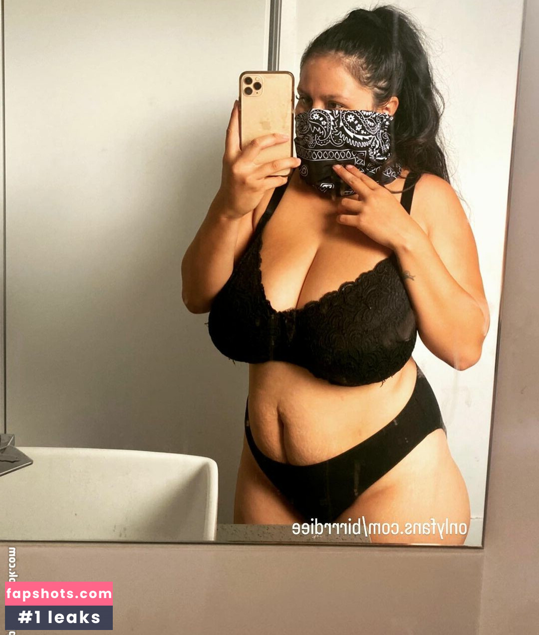 mzbirrrdiee gallery photo #5