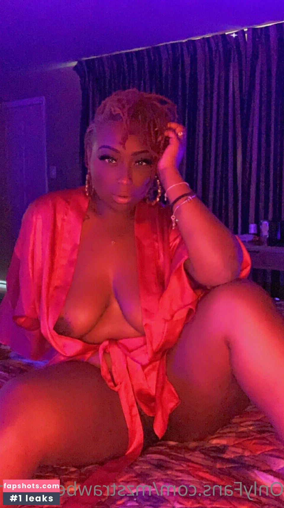 mzstrawberryhenny Nahé úniky fotek pouze od fanoušků #25 - Fapshots