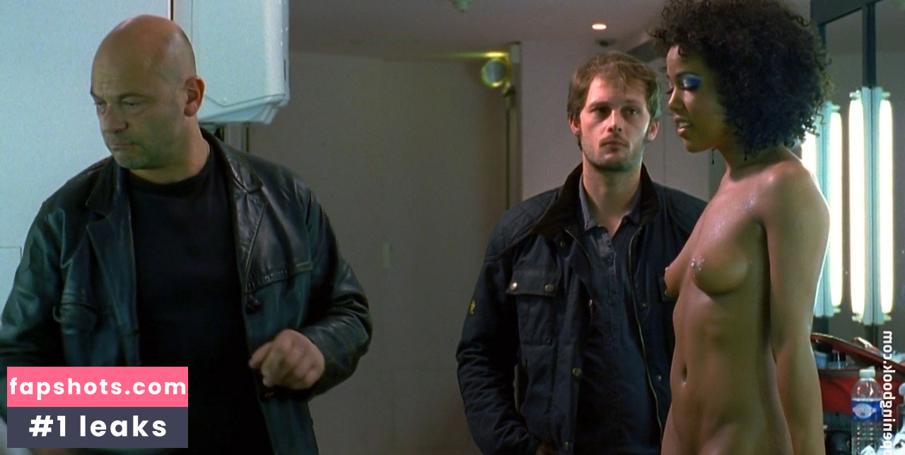 Naamah Saint-Hilaire gallery photo #6