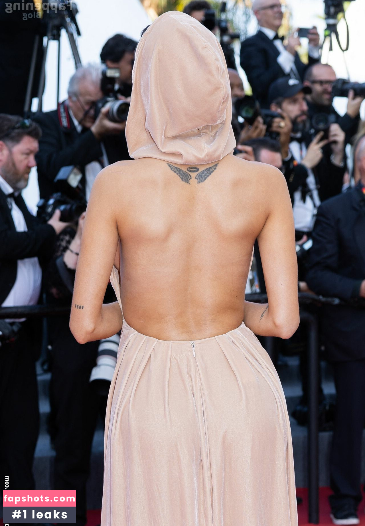 Nabilla Benattia gallery photo #30