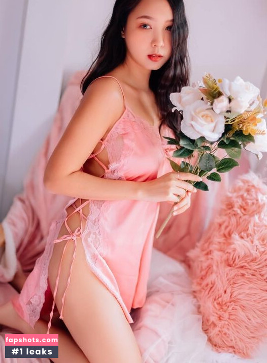 Nachpatcharawee gallery photo #20