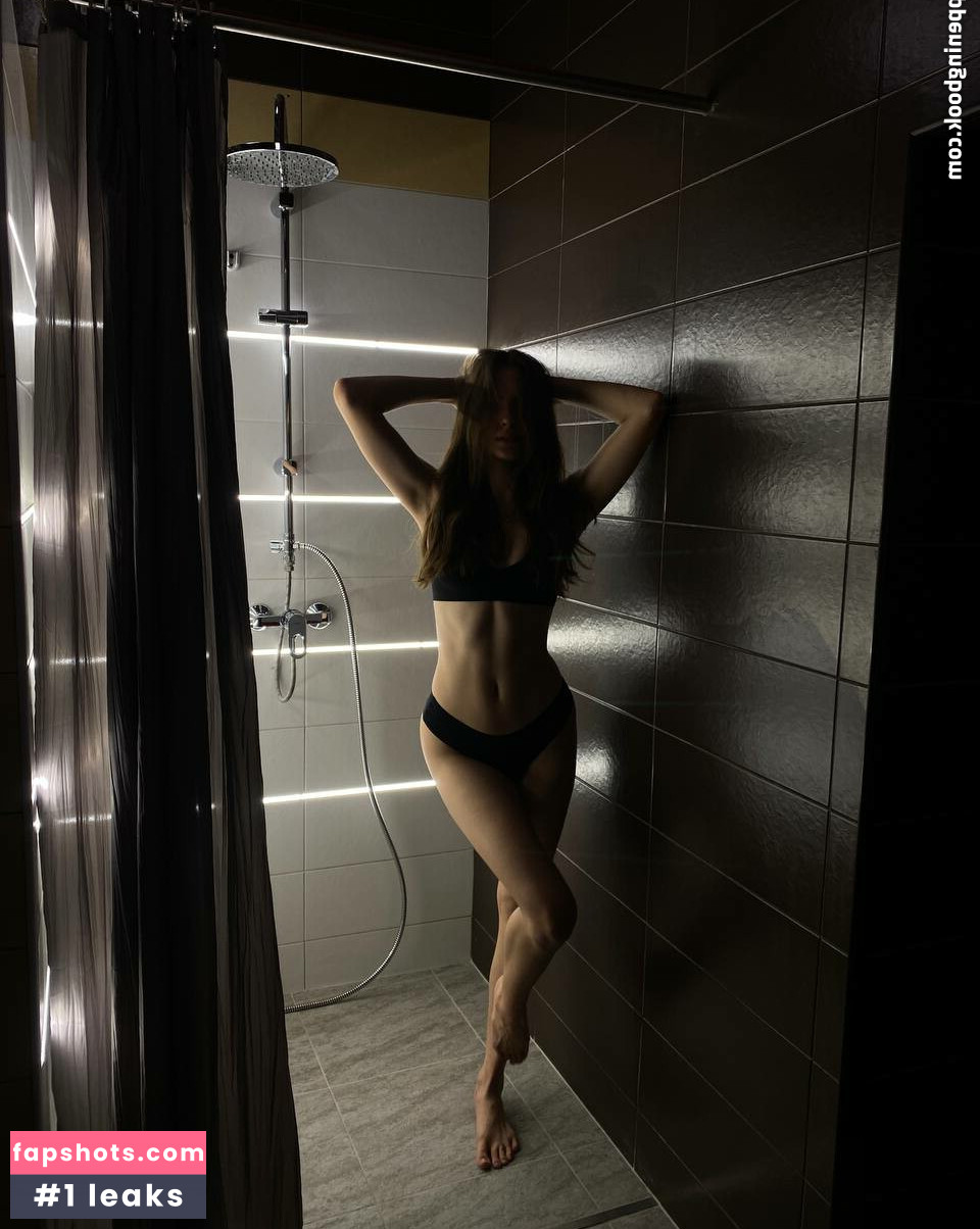 Nad_y_u_sha gallery photo #4