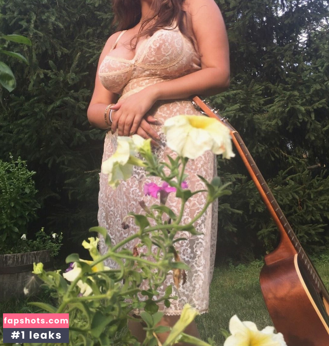 Nada C gallery photo #11