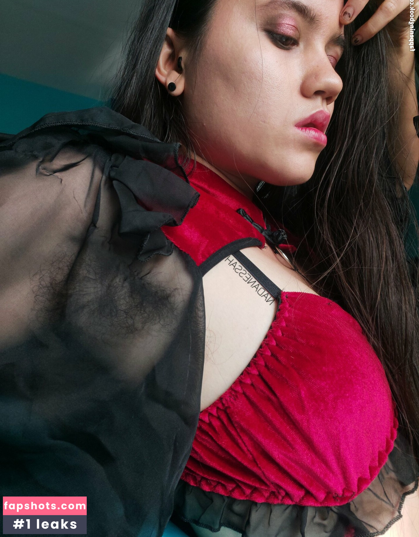 Nadanessah gallery photo #9