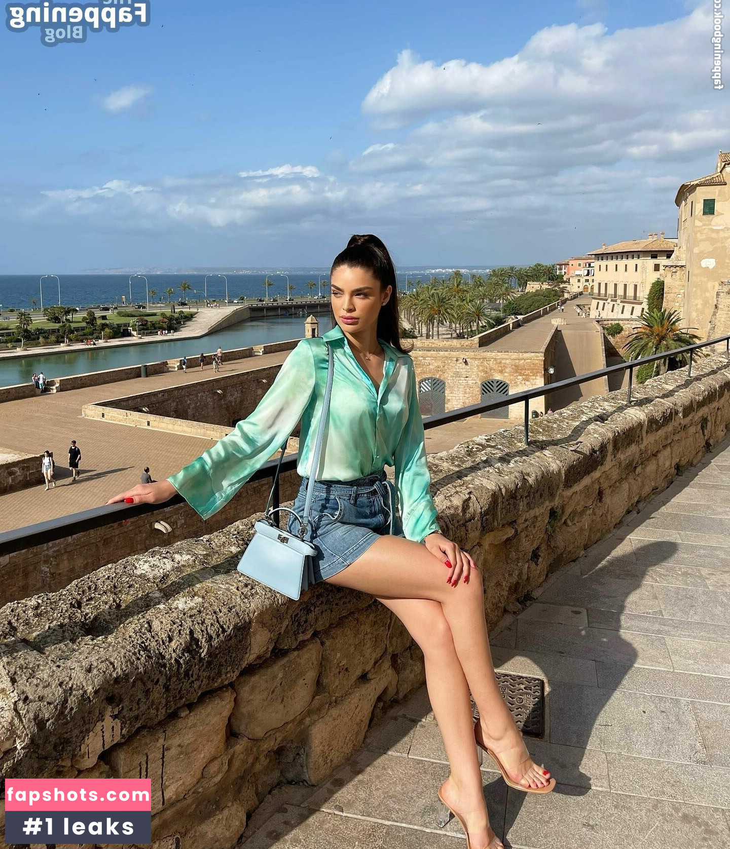 Nadia Ferreira gallery photo #13