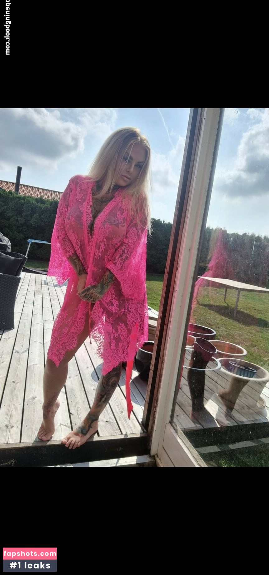 Nadia From Denmark gallery photo #22