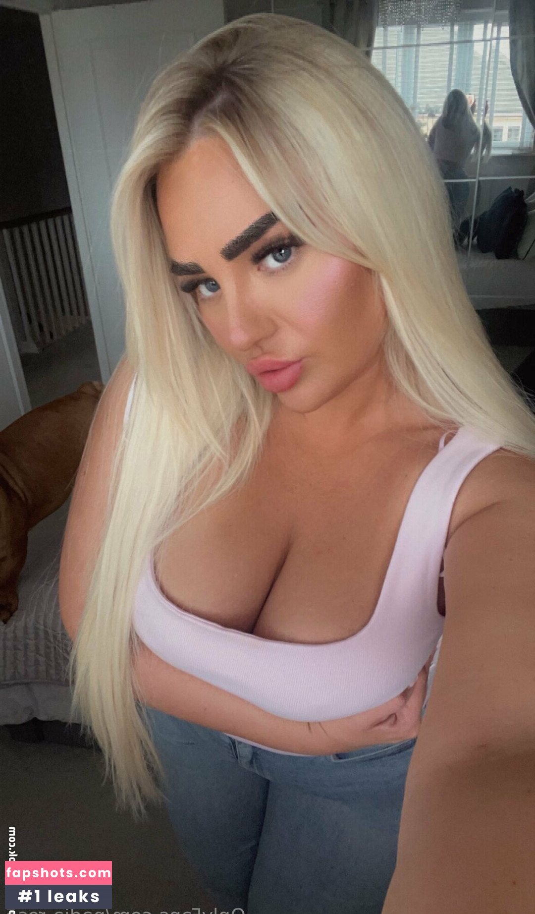 Nadia Rose gallery photo #10