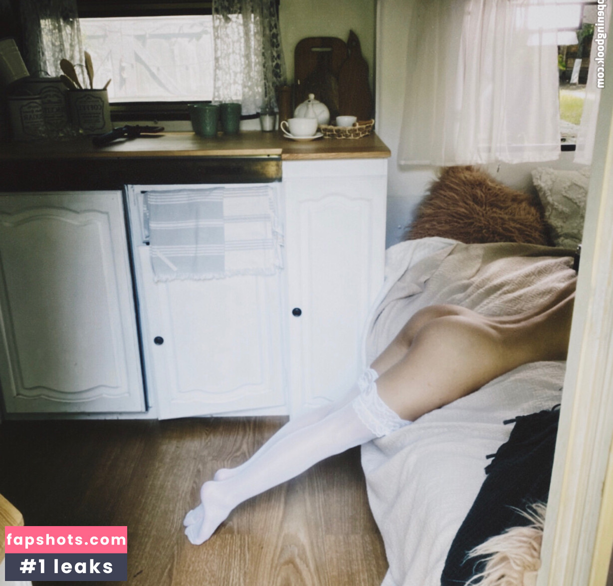 Nadia Rusu gallery photo #113