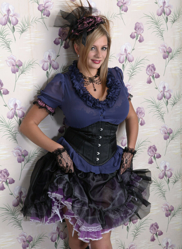 nadine-jansen gallery photo #2675