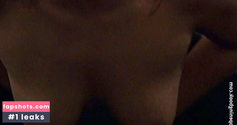 Nadine Riess gallery photo #6