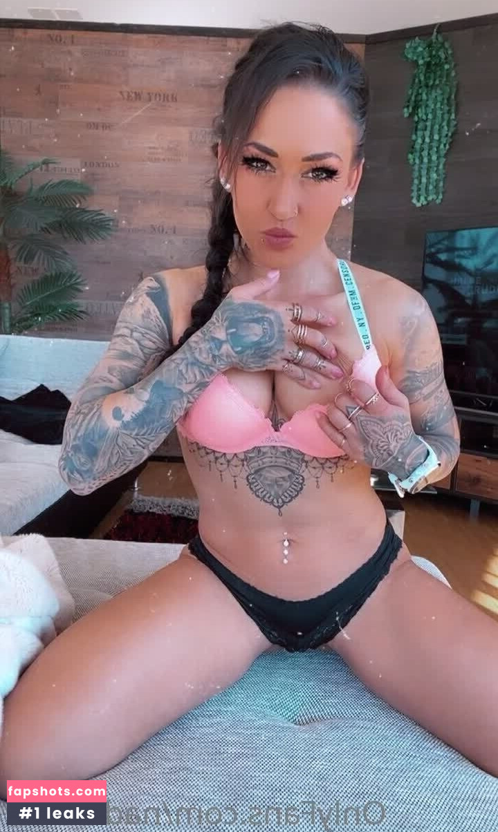 Nadine Schmied gallery photo #12