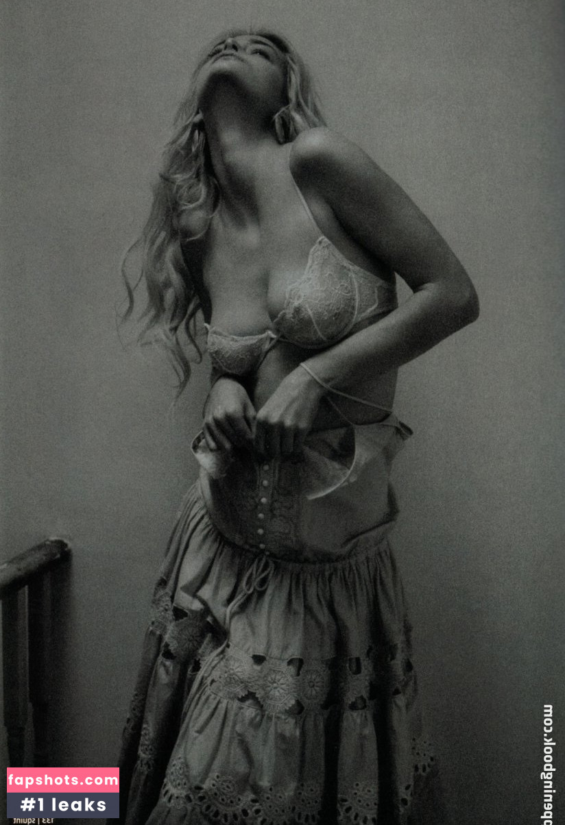 Nadine Strittmatter gallery photo #6