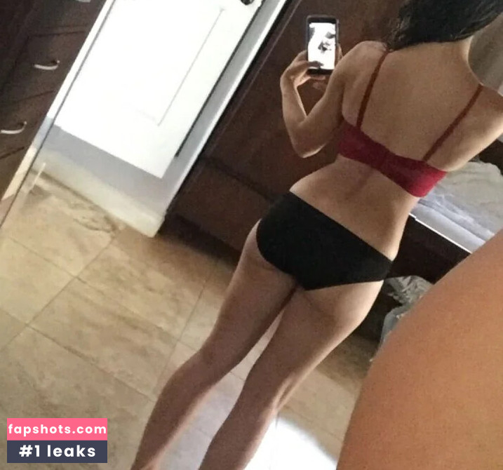 Nadine Velazquez gallery photo #11