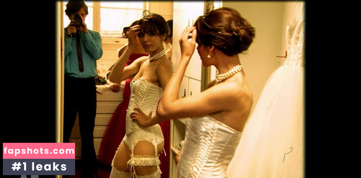 Nadine Velazquez gallery photo #128