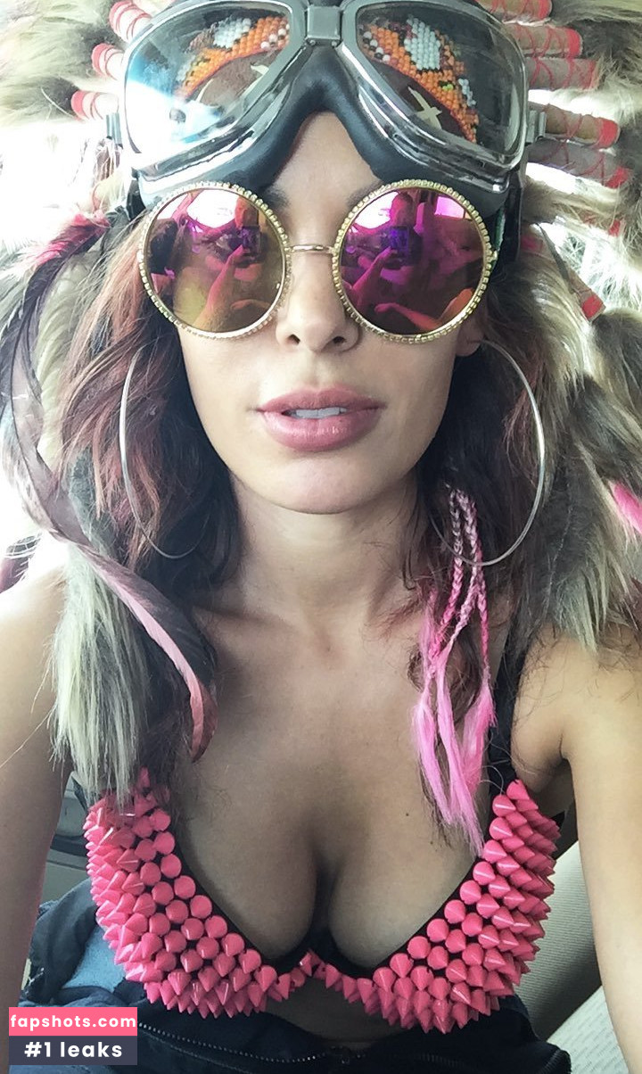 Nadine Velazquez gallery photo #265