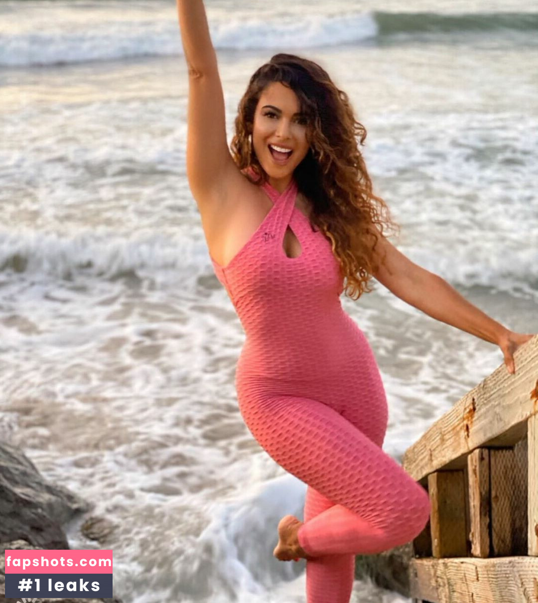 Nadine Velazquez gallery photo #34