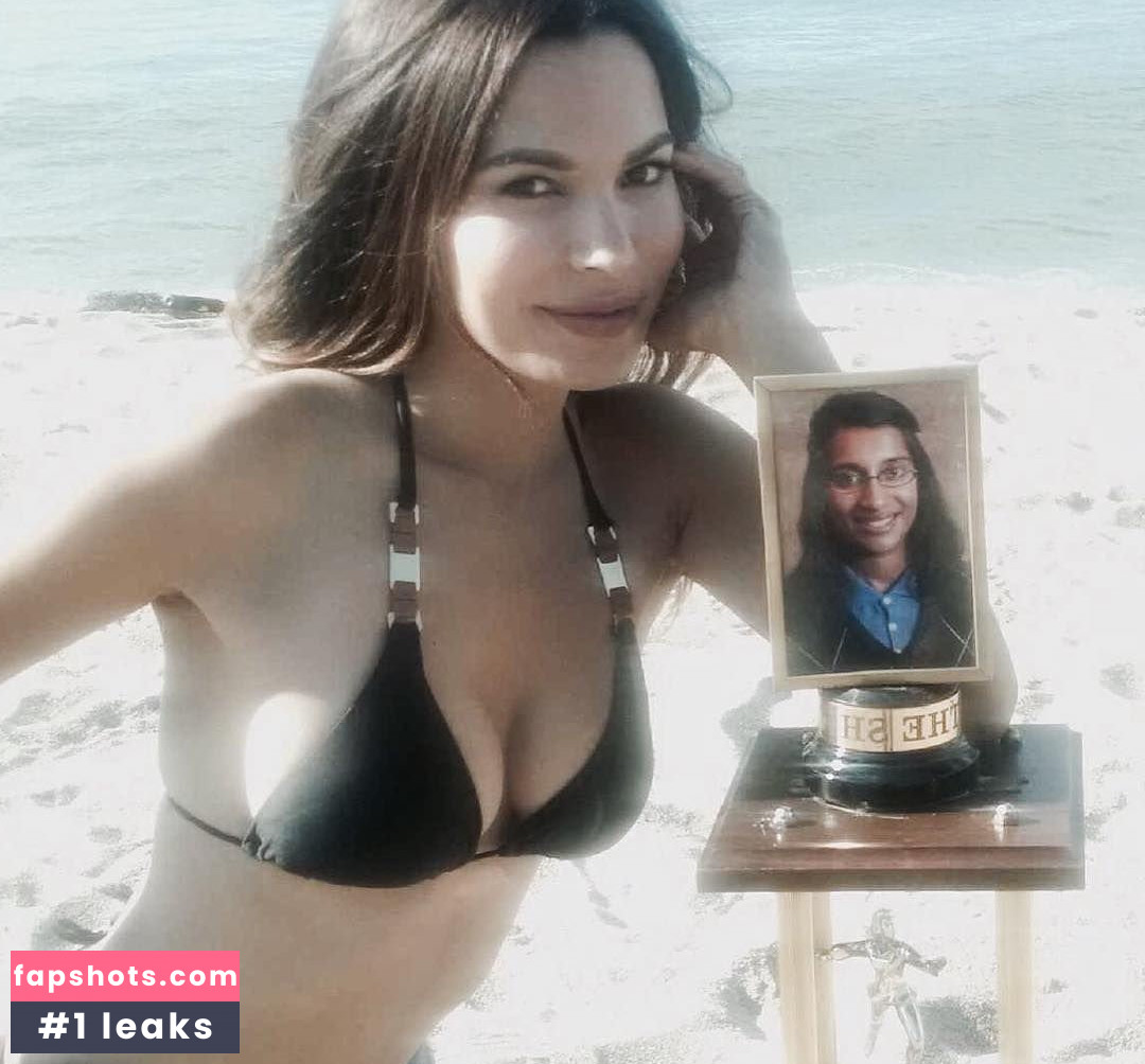 Nadine Velazquez gallery photo #368