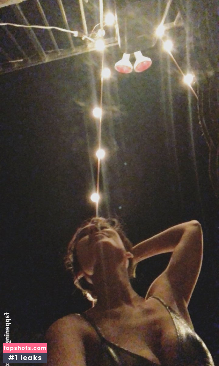 Nadine Velazquez gallery photo #375