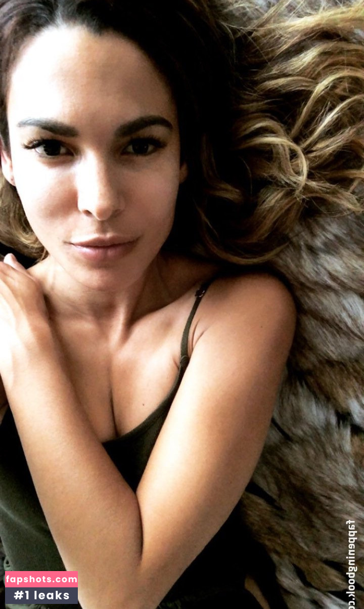 Nadine Velazquez gallery photo #397