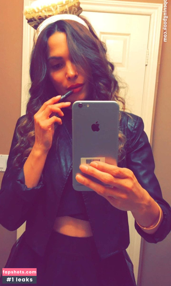 Nadine Velazquez gallery photo #402