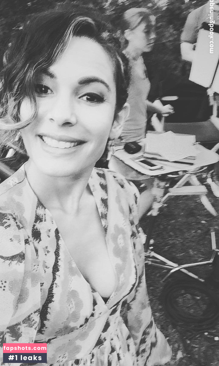 Nadine Velazquez gallery photo #403